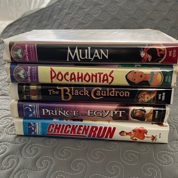Walt Disney Lot of 5 VHS Tapes Mulan Pocahontas, chicken run - Picture 7 of 7